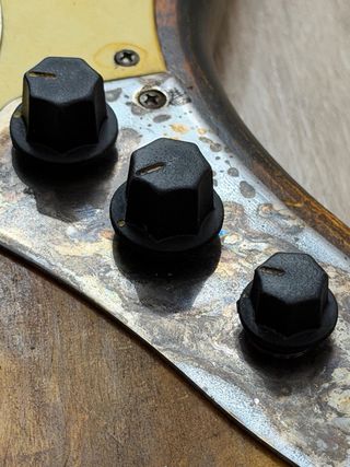 Bajo Eléctrico Vintage Desgastado