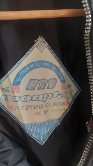 Chaqueta motera acolchada negra