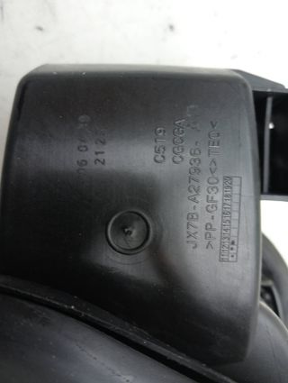 TAPA EXTERIOR COMBUSTIBLE FORD FOCUS (2)