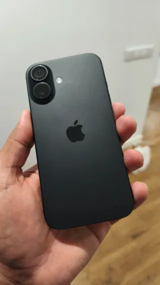 iPhone 16 128GB Nero Quasi Nuovo