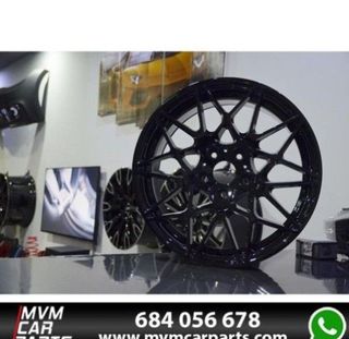 Juego de 4 Llantas BMW 19 M4 GTS Glossy Black BM06