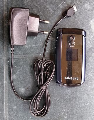 Samsung SGH-J400 Azul Marino