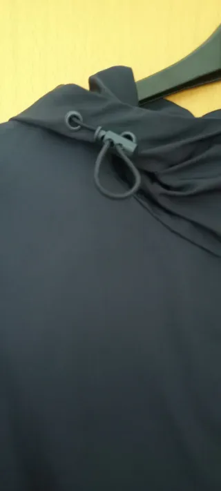 Casaco BOMBOOGIE preto com capuz