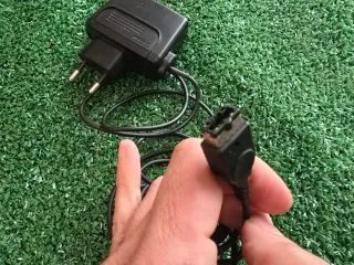 Cargador Nintendo Game Boy SP