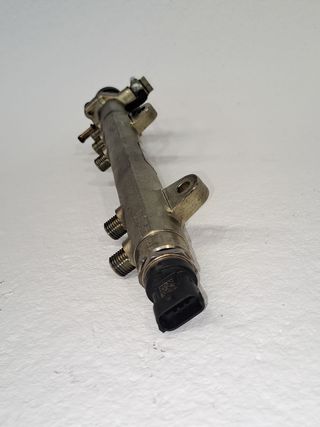 RAMPA INYECTORA LANCIA YPSILON (101)