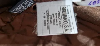 Chaqueta de cuero marrón clásica