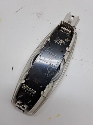 LUZ INTERIOR FORD KUGA (CBS) (4)