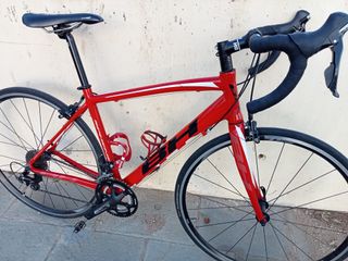 Bicicleta Carretera BH Sphene Roja
