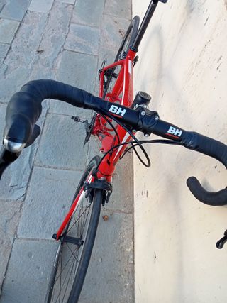 Bicicleta Carretera BH Sphene Roja