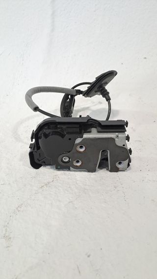 CERRADURA PUERTA TRASERA DERECHA FORD FOCUS (3)