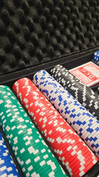 Maletín Póker EPT Baraja Plástico