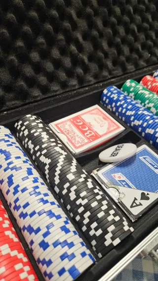 Maletín Póker EPT Baraja Plástico