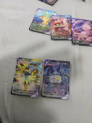 Cartas Pokémon VMAX