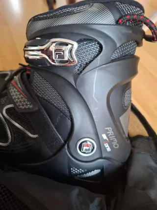 Patines FILA Talla 46 + Protecciones + Bolsa