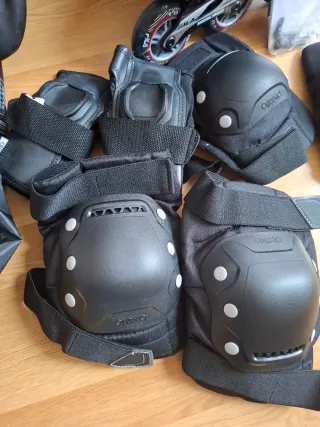 Patines FILA Talla 46 + Protecciones + Bolsa