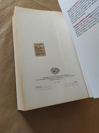 Libro un buon posto per morire Einaudi