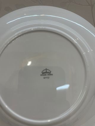 Plato Vintage Pontesa Spanish Crown Iristone