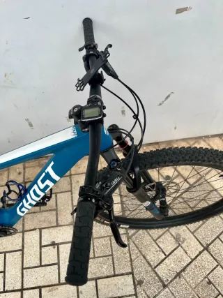 Bicicleta Ghost Lector carbono