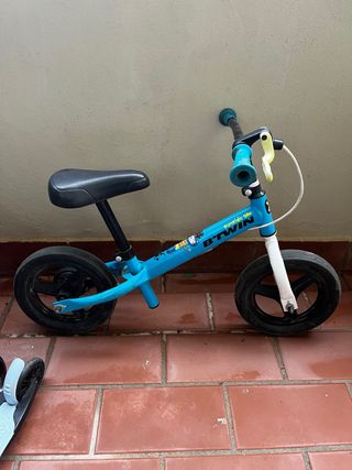 Bicicleta sin pedales B-Twin azul