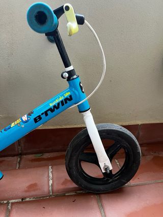 Bicicleta sin pedales B-Twin azul