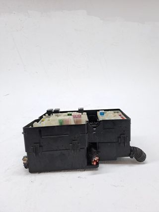 CAJA RELES / FUSIBLES FORD C-MAX (2)