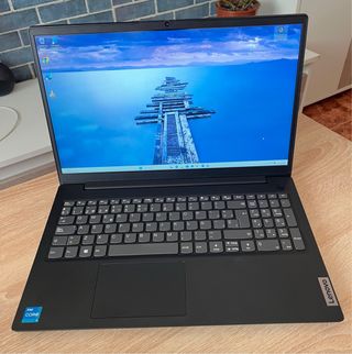 Portátil Lenovo seminuevo