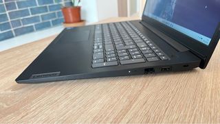 Portátil Lenovo seminuevo