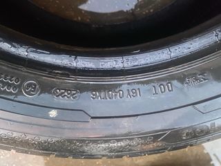 4 Ruedas 215/65 R16C Continental 100€ 4