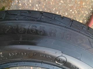 4 Ruedas 215/65 R16C Continental 100€ 4