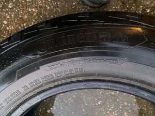 4 Ruedas 215/65 R16C Continental 100€ 4