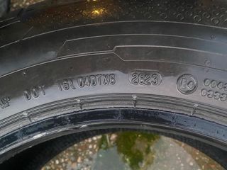 4 Ruedas 215/65 R16C Continental 100€ 4