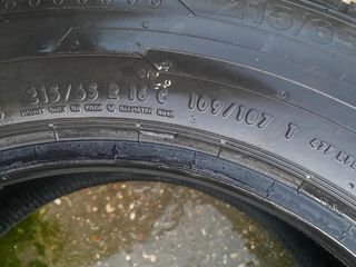 4 Ruedas 215/65 R16C Continental 100€ 4