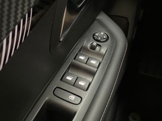 Peugeot 208 Allure Hybrid 1.2 100CV eDCS6 MHEV!!!!