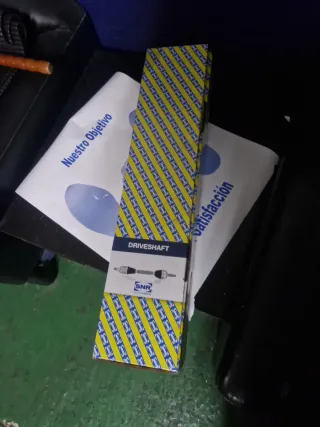 Árbol de transmisión SNR DK54.009 Audi A5 A4