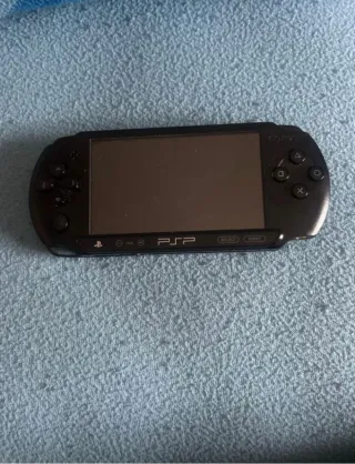 Sony PSP Negra + Cargador