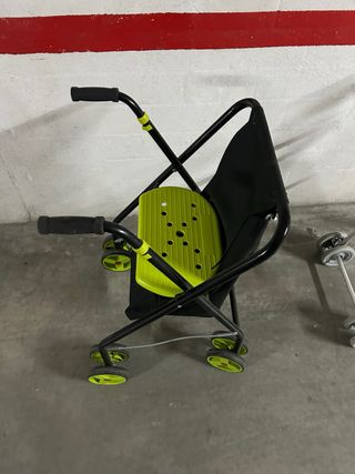 Andador plegable con asiento