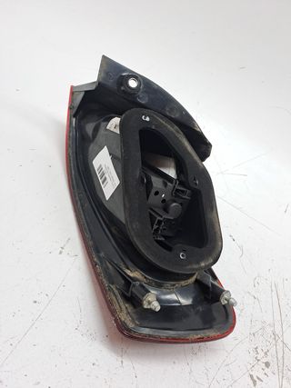 PILOTO TRASERO IZQUIERDO FIAT CROMA (194)