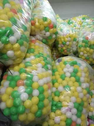 200 Bolas para Piscina Infantil