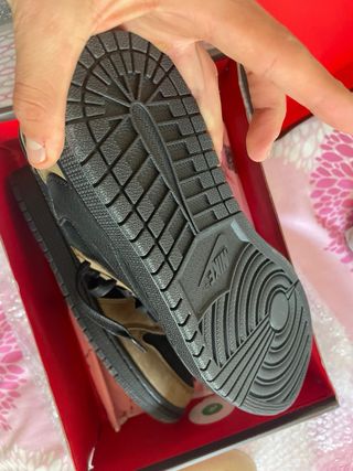 Nike Air Jordan Low OG Marrón y Negro