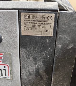 Compresor de tornillo Josval Fini tiene 3 cv Trifa