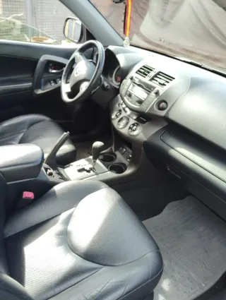 Toyota RAV4 2010