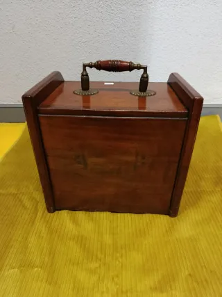 ANTIGUA CARBONERA MADERA