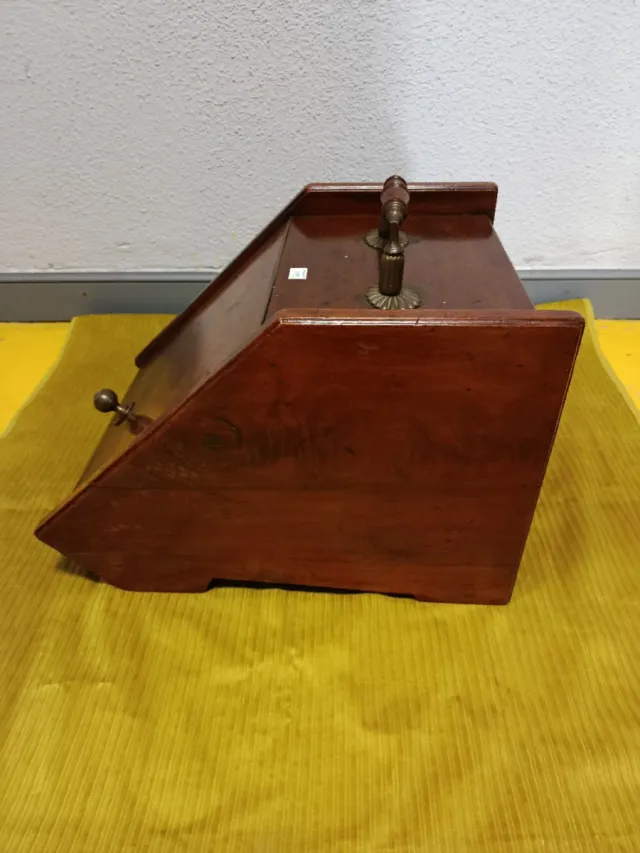 ANTIGUA CARBONERA MADERA