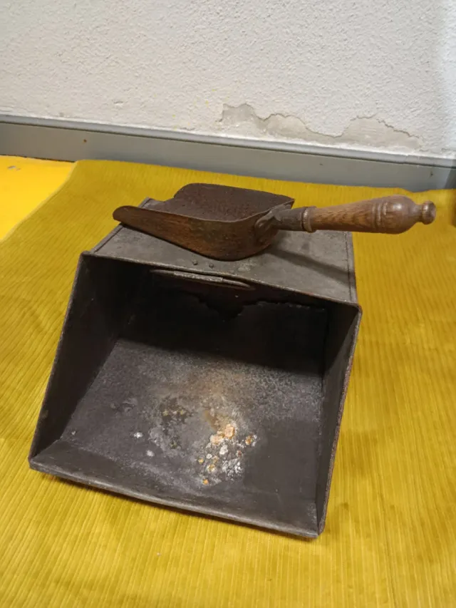 ANTIGUA CARBONERA MADERA