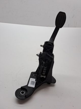 PEDAL EMBRAGUE PEUGEOT 2008 (P1) (4)