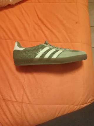 Zapatillas Adidas Beige/Verde Talla 47 1/3