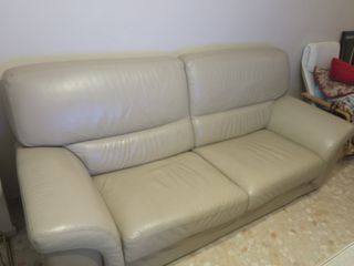 Sofá de piel Deltasalotti 3 plazas beige