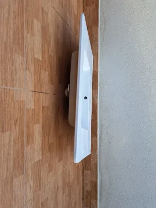 Lavabo de porcelana blanco