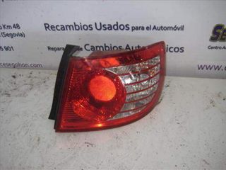 PILOTO TRASERO DERECHO HYUNDAI ELANTRA (XD) (3)