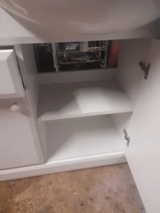 Mueble de baño con lavabo y mármol